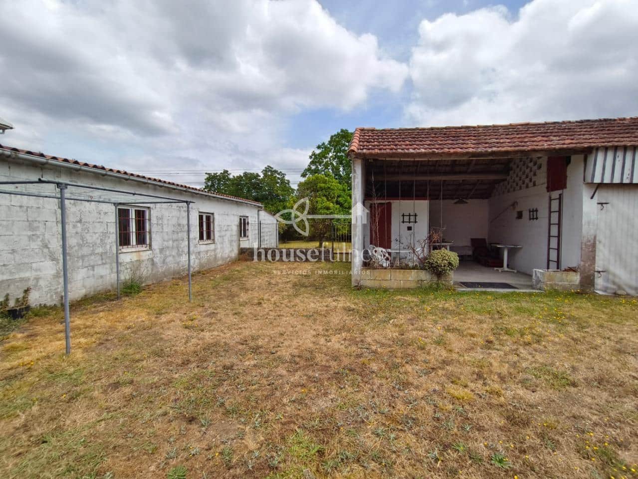 7 soveværelse Byhus til salg i Naron med garage - € 370.000 (Ref: 9969242)
