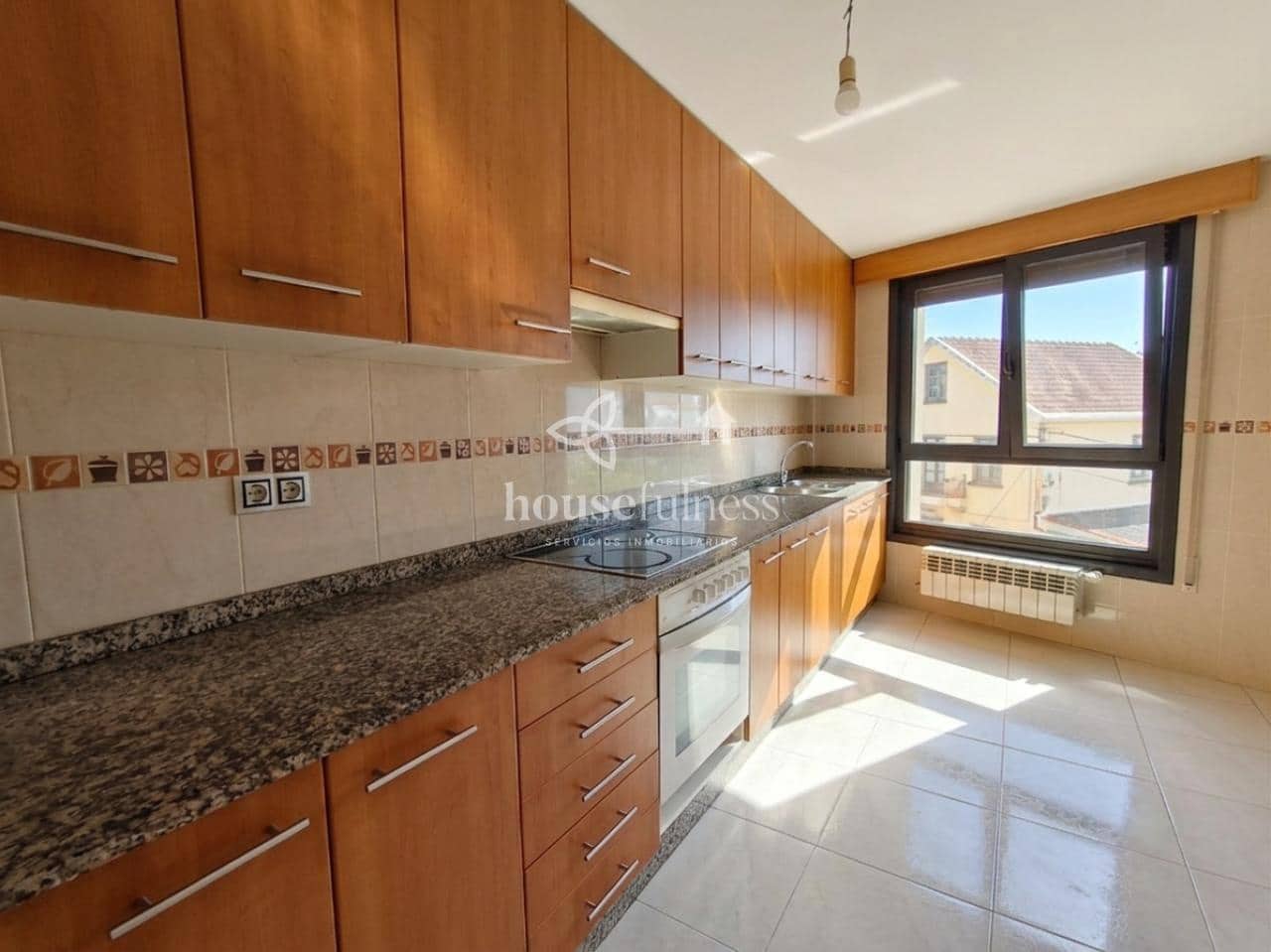 Piso de 3 habitaciones en Fene en venta con garaje - 220.000 € (Ref: 9974698)