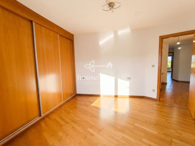 Piso de 3 habitaciones en Fene en venta con garaje - 220.000 € (Ref: 9974698)