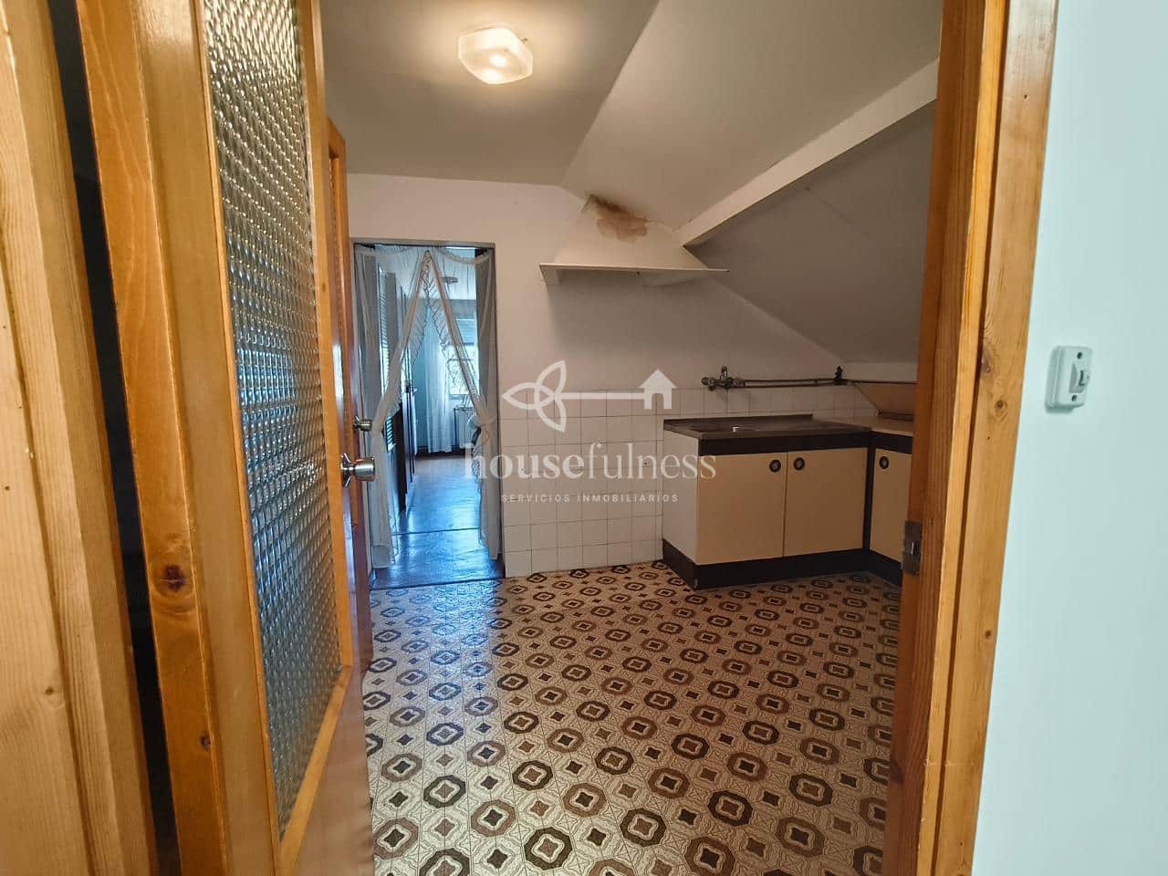 Casa de 8 habitaciones en Narón en venta - 345.000 € (Ref: 9984423)