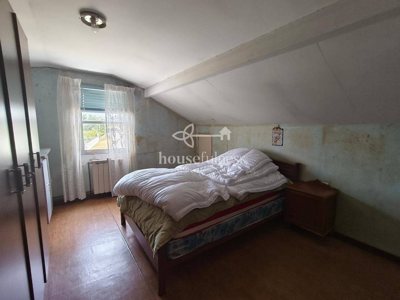 Casa de 8 habitaciones en Narón en venta - 345.000 € (Ref: 9984423)
