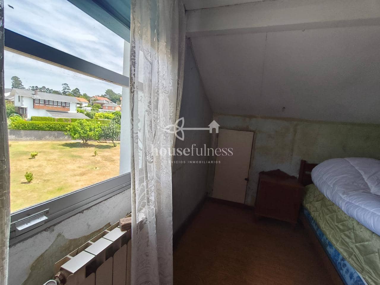 Casa de 8 habitaciones en Narón en venta - 345.000 € (Ref: 9984423)
