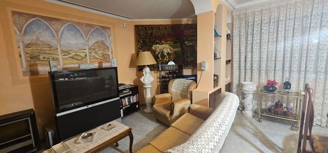 4 soveværelse Lejlighed til salg i La Vall d'Uixó med garage - € 140.000 (Ref: 9057966)