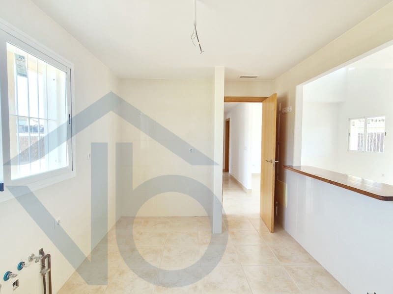 3 makuuhuone Huvila myytävänä paikassa Purias - 372 000 € (Ref: 7827539)