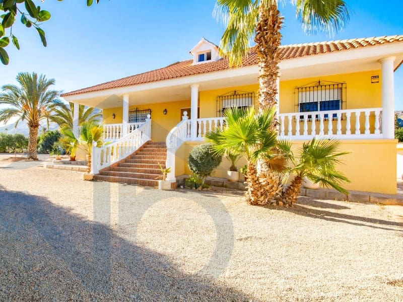 4 bedroom Villa for sale in San Juan de los Terreros with garage - € 330,000 (Ref: 7899726)