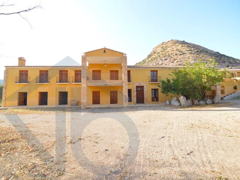 3 soveværelse Finca/Landehus til salg i Aguilas - € 800.000 (Ref: 8602196)