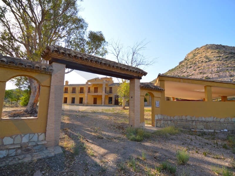 3 soveværelse Finca/Landehus til salg i Aguilas - € 800.000 (Ref: 8602196)