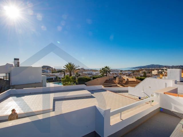 Bungalow de 2 habitaciones en San Juan de los Terreros, Pulpí en alquiler vacacional con garaje - 100 € (Ref: 8764409)