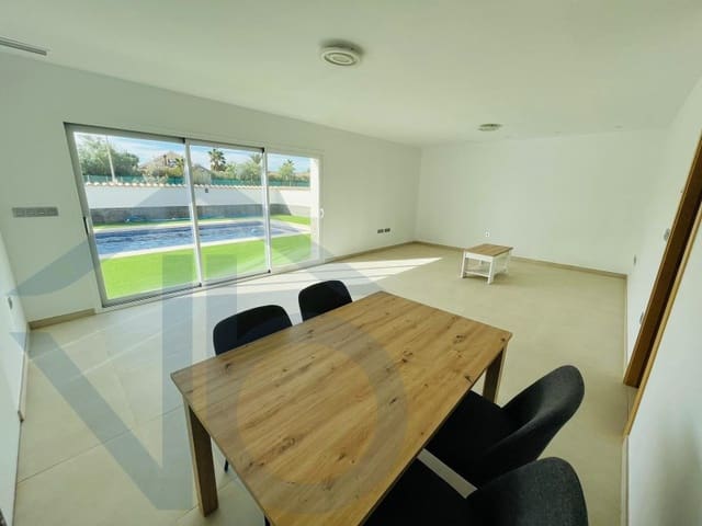 5 bedroom Villa for sale in Puerto Lumbreras - € 340,000 (Ref: 8773989)