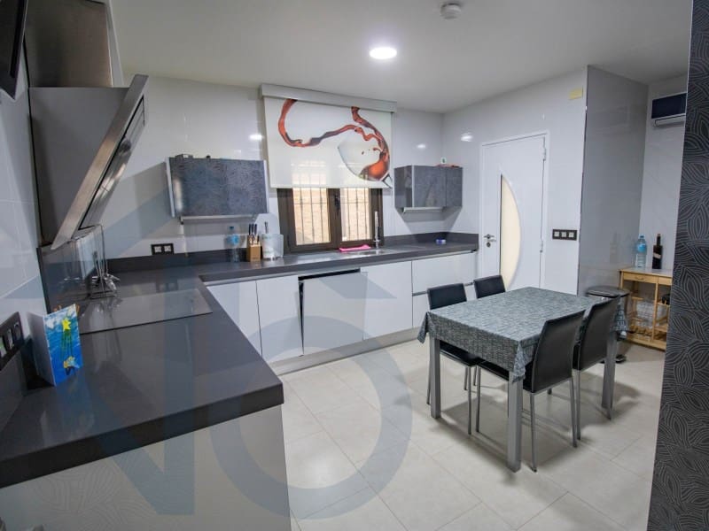 3 Zimmer Villa zu verkaufen in Pulpi - 230.000 € (Ref: 9073635)