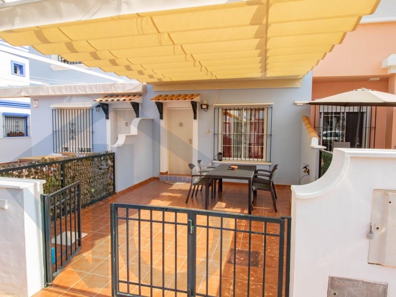 3 soveværelse Lejlighed til leje i San Juan de los Terreros - € 650 (Ref: 9194010)