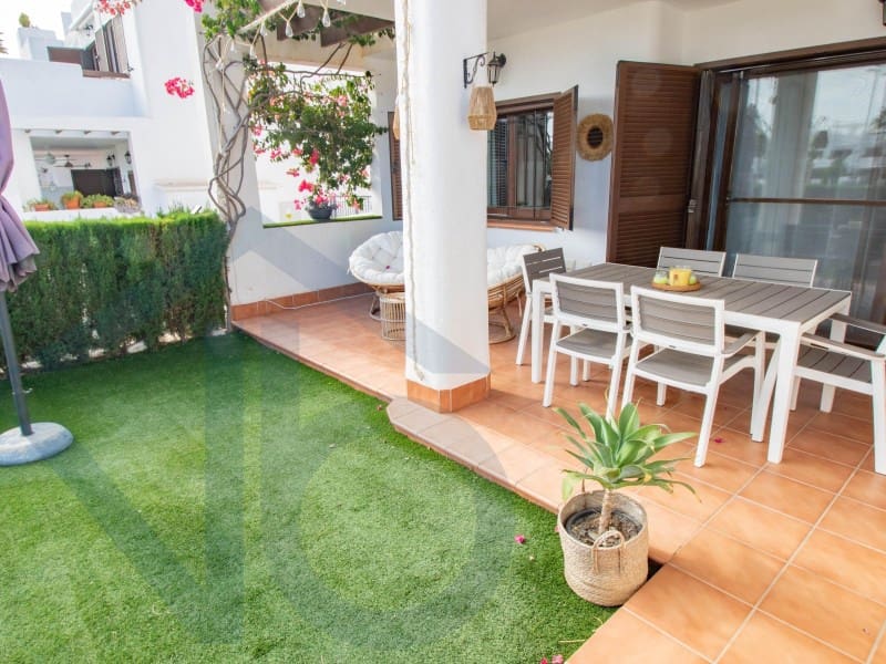 2 soveværelse Lejlighed til leje i San Juan de los Terreros med garage - € 800 (Ref: 9218616)