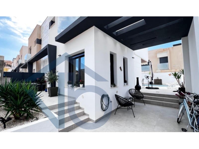 3 soveværelse Villa til salg i San Juan de los Terreros - € 299.999 (Ref: 9312641)