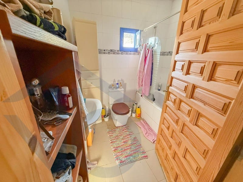 5 slaapkamer Finca/Landhuis te koop in Cuevas del Almanzora - € 180.000 (Ref: 9341186)