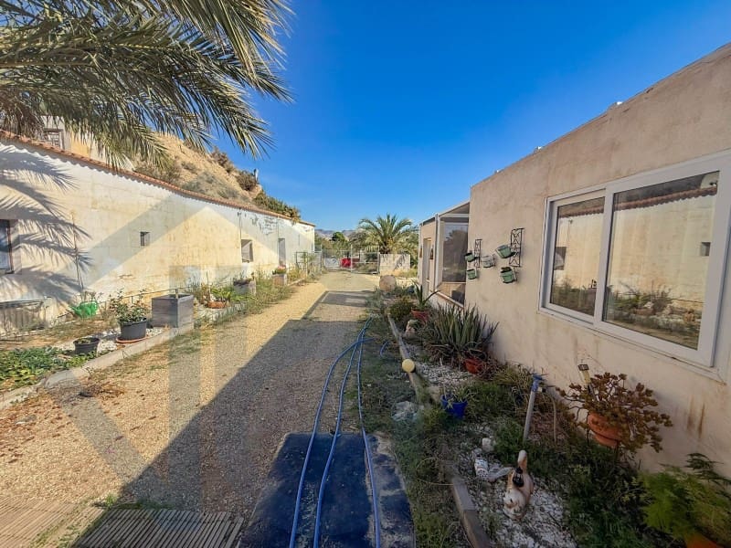 5 slaapkamer Finca/Landhuis te koop in Cuevas del Almanzora - € 180.000 (Ref: 9341186)