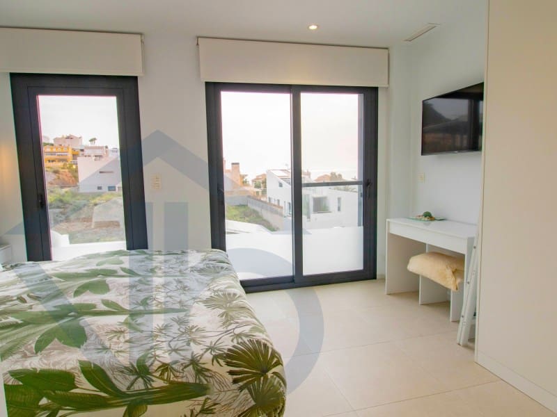 4 slaapkamer Villa te koop in Aguilas - € 570.000 (Ref: 9416240)