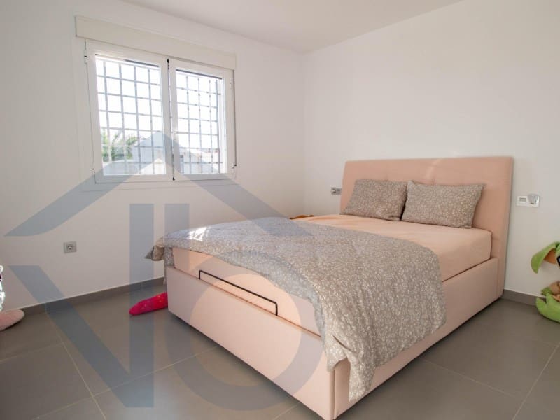 4 makuuhuone Huvila myytävänä paikassa Puerto Lumbreras mukana 
autotalli - 395 000 € (Ref: 9473152)