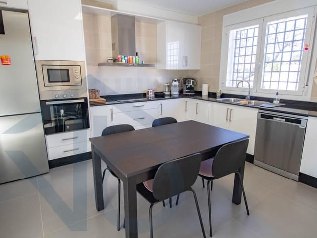 4 chambre Villa/Maison à vendre à Puerto Lumbreras avec garage - 395 000 € (Ref: 9473152)