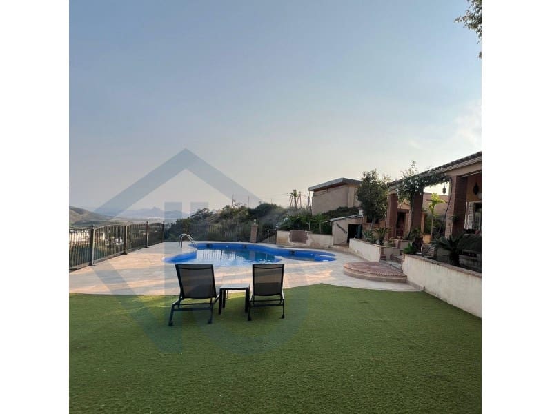 5 bedroom Villa for sale in Aguilas with garage - € 450,000 (Ref: 9637315)