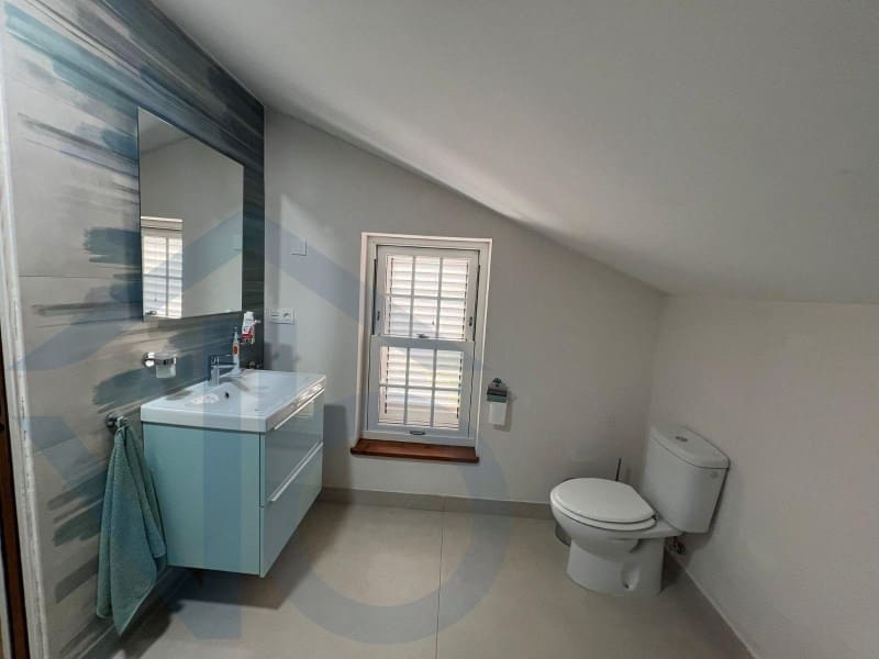 5 bedroom Villa for sale in Aguilas with garage - € 450,000 (Ref: 9637315)