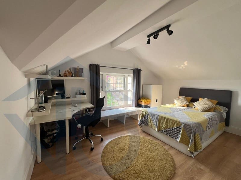 5 bedroom Villa for sale in Aguilas with garage - € 450,000 (Ref: 9637315)