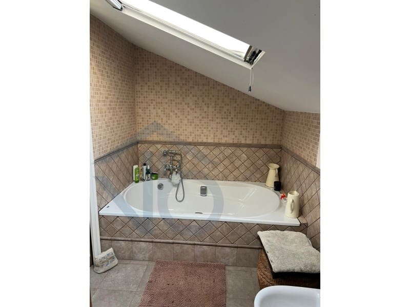 5 bedroom Villa for sale in Aguilas with garage - € 450,000 (Ref: 9637315)