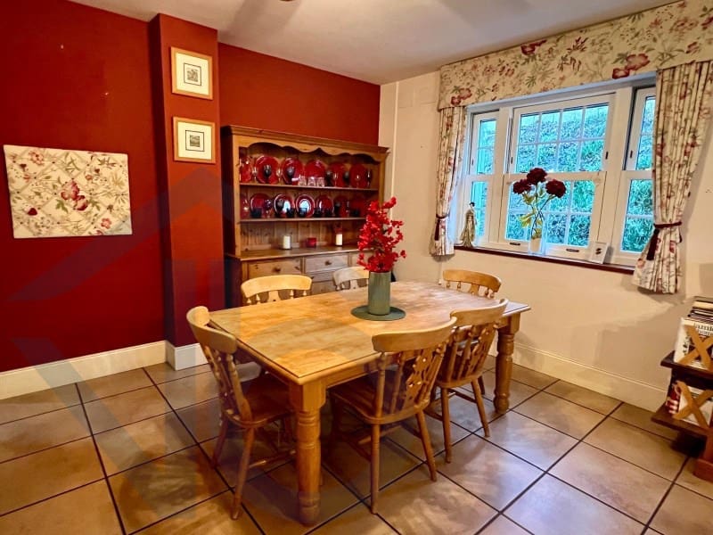 5 bedroom Villa for sale in Aguilas with garage - € 450,000 (Ref: 9637315)