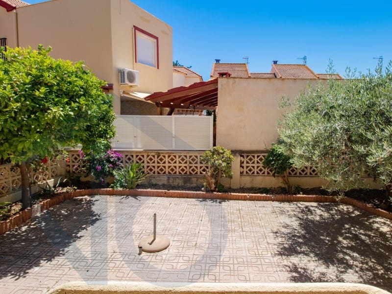 3 slaapkamer Villa te koop in San Juan de los Terreros met garage - € 280.000 (Ref: 9865024)