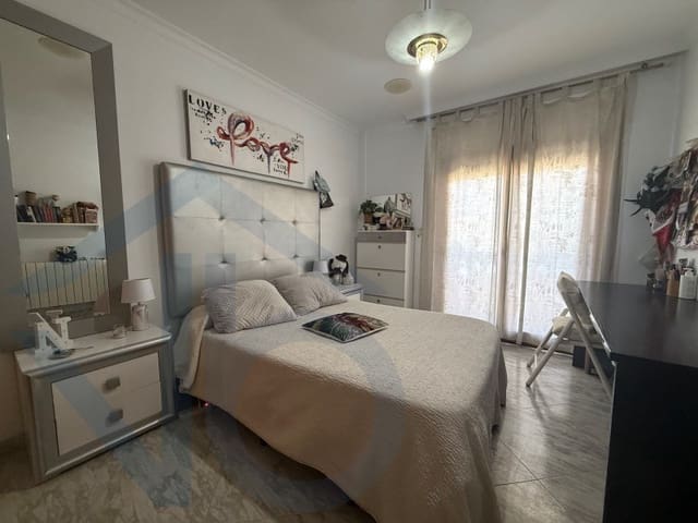 4 sovrum Lägenhet till salu i Almendricos, Lorca med garage - 250 000 € (Ref: 9868449)
