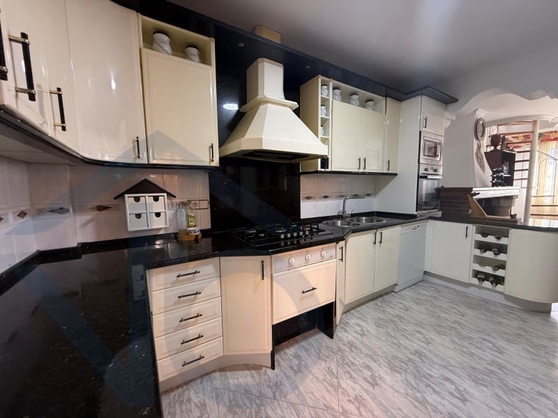 4 sovrum Lägenhet till salu i Almendricos med garage - 250 000 € (Ref: 9868449)