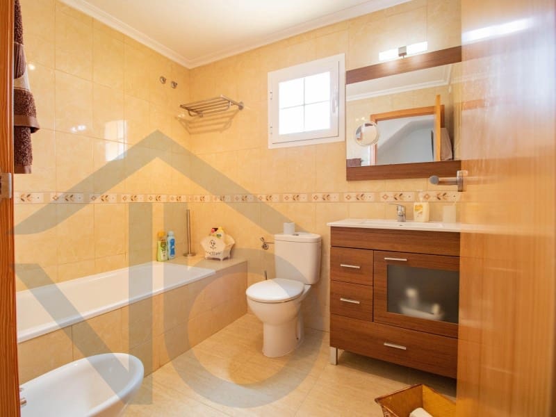 4 soveværelse Byhus til salg i San Juan de los Terreros med garage - € 290.000 (Ref: 9922313)