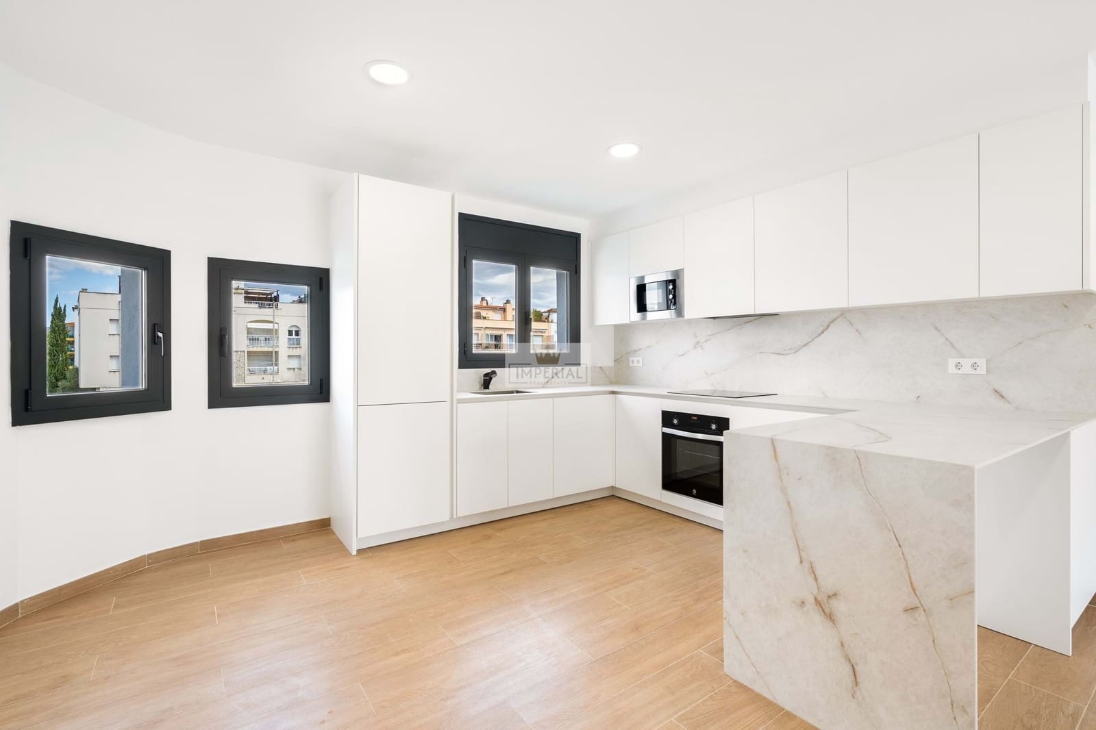 4 soverom Hus til salgs i Empuriabrava med garasje - € 639 000 (Ref: 9111617)