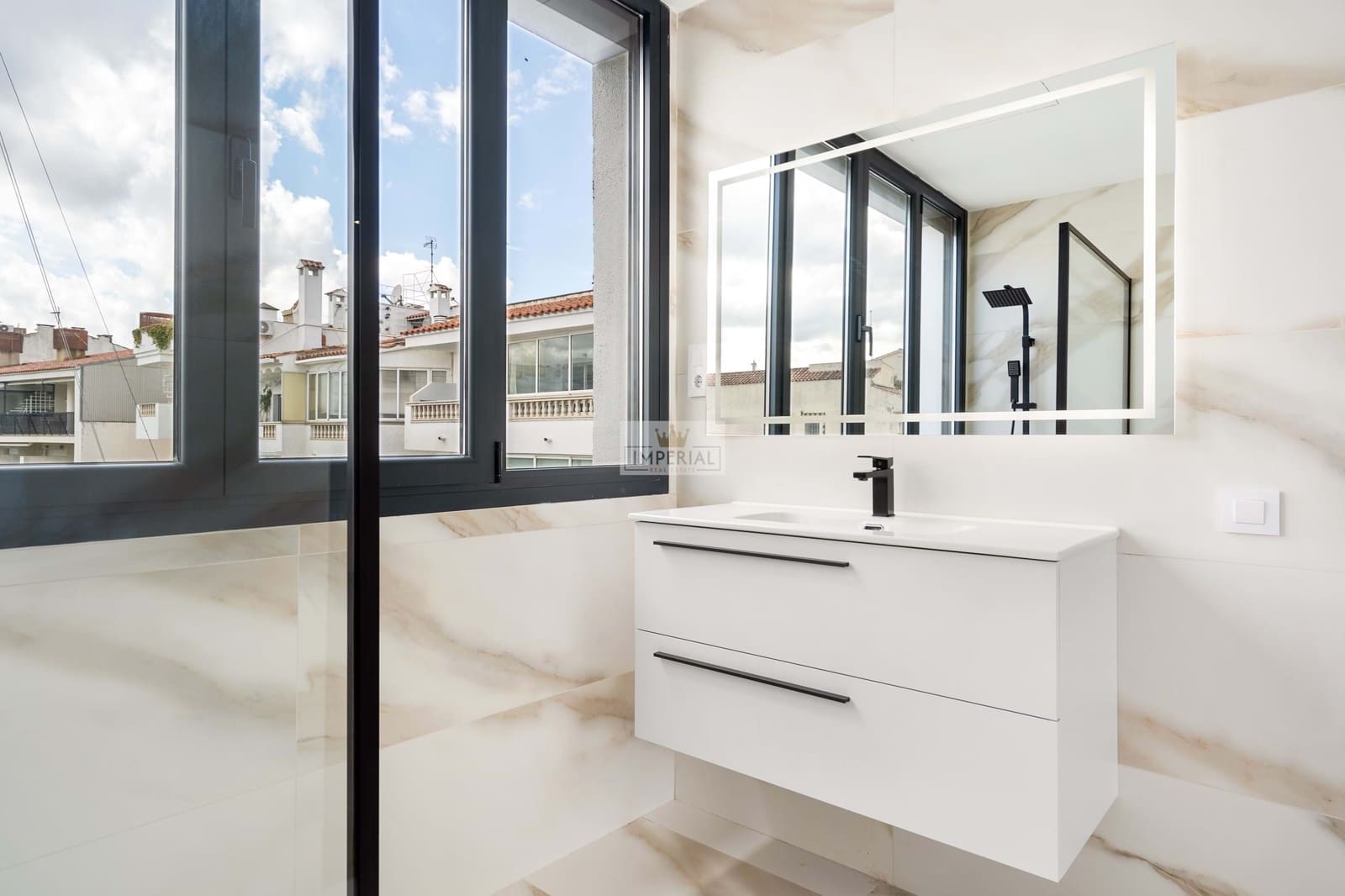 4 soverom Hus til salgs i Empuriabrava med garasje - € 639 000 (Ref: 9111617)