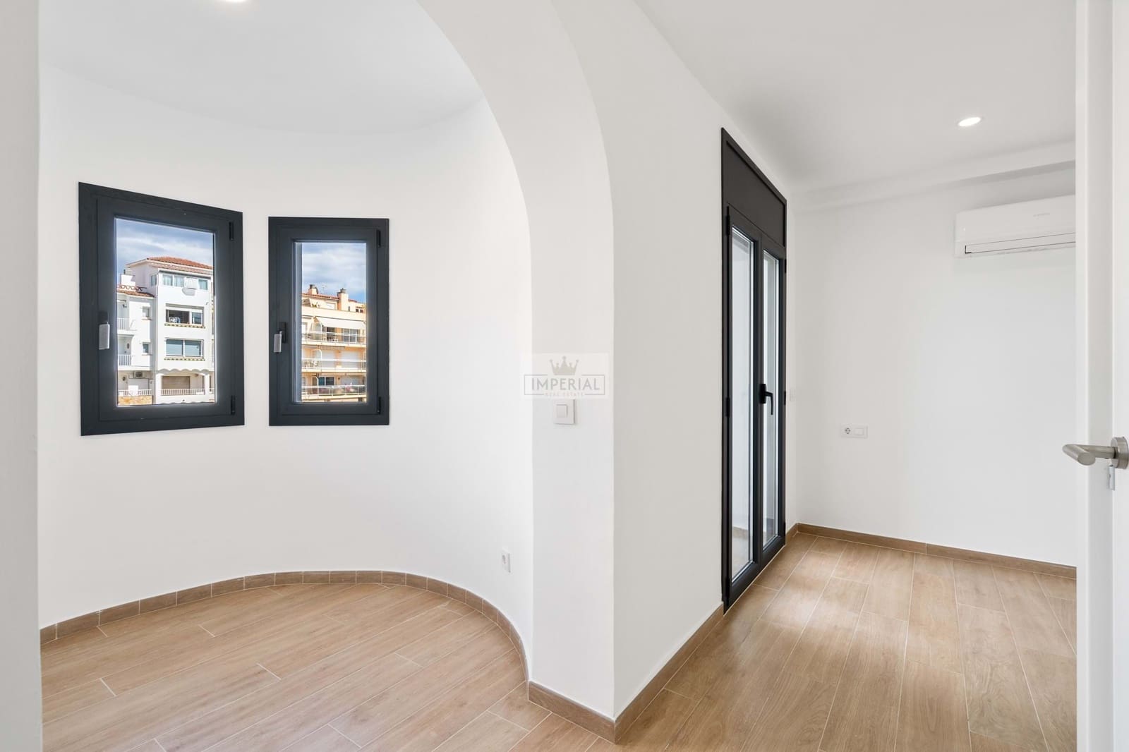 4 soverom Hus til salgs i Empuriabrava med garasje - € 639 000 (Ref: 9111617)