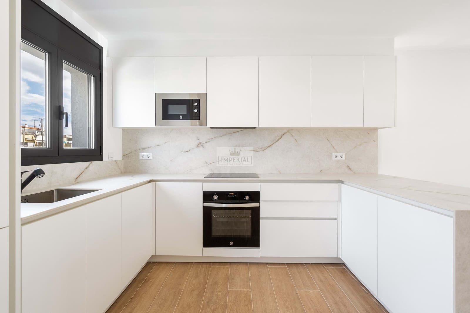 4 soverom Hus til salgs i Empuriabrava med garasje - € 639 000 (Ref: 9111617)