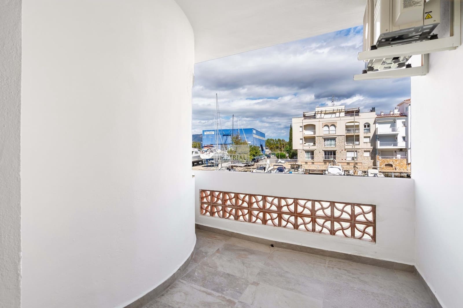 4 soverom Hus til salgs i Empuriabrava med garasje - € 639 000 (Ref: 9111617)