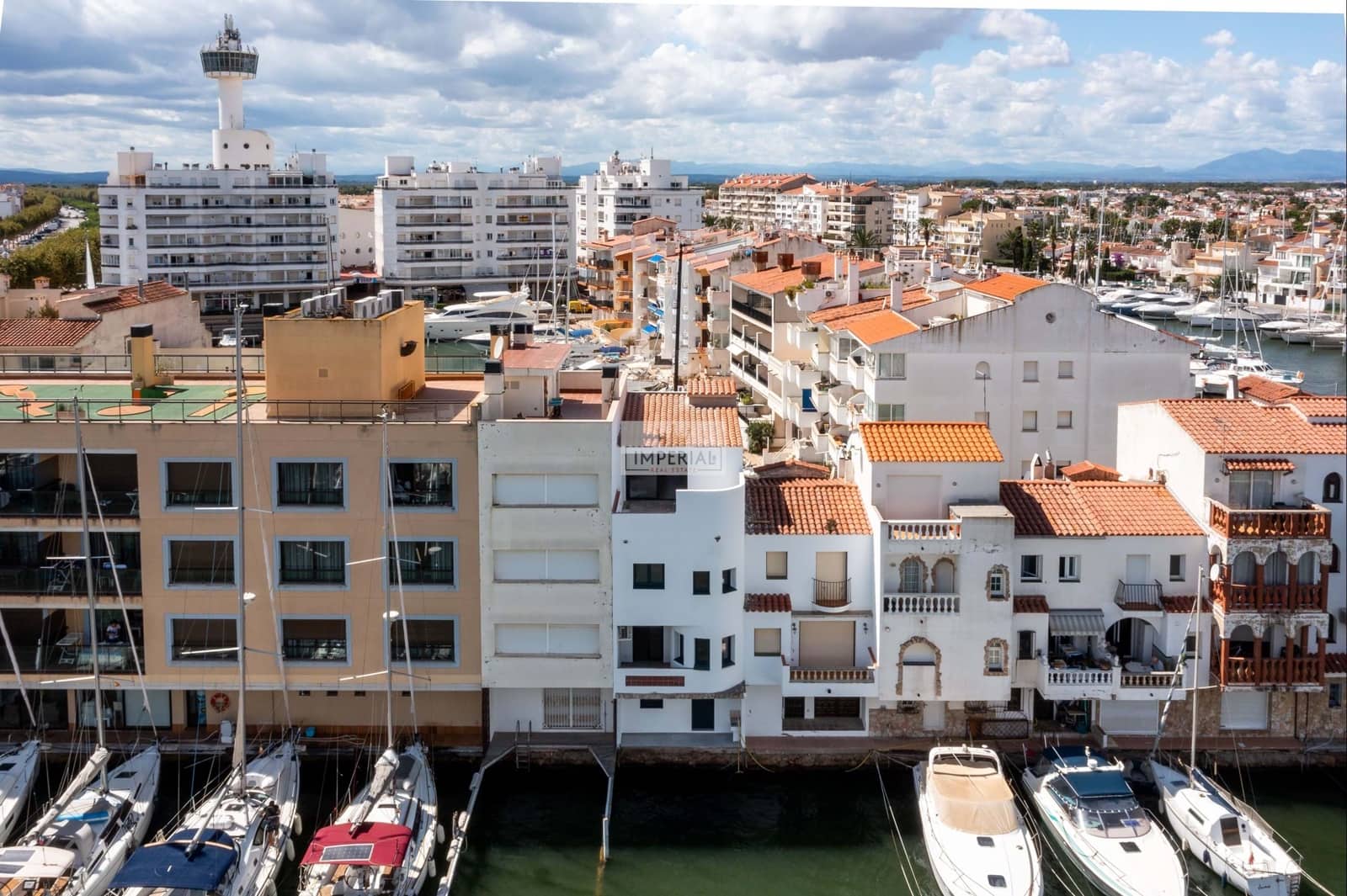 4 soverom Hus til salgs i Empuriabrava med garasje - € 639 000 (Ref: 9111617)