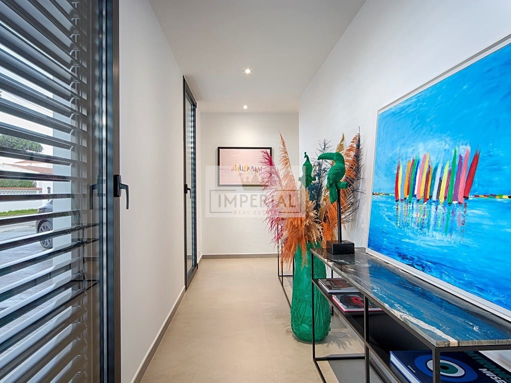 Casa de 5 habitaciones en Empuriabrava en venta con piscina garaje - 3.250.000 € (Ref: 9111618)
