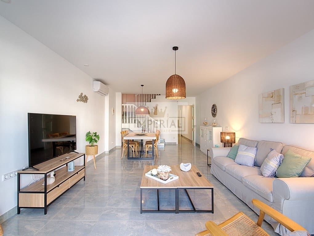 Casa de 3 habitaciones en Empuriabrava en venta - 465.000 € (Ref: 9111624)