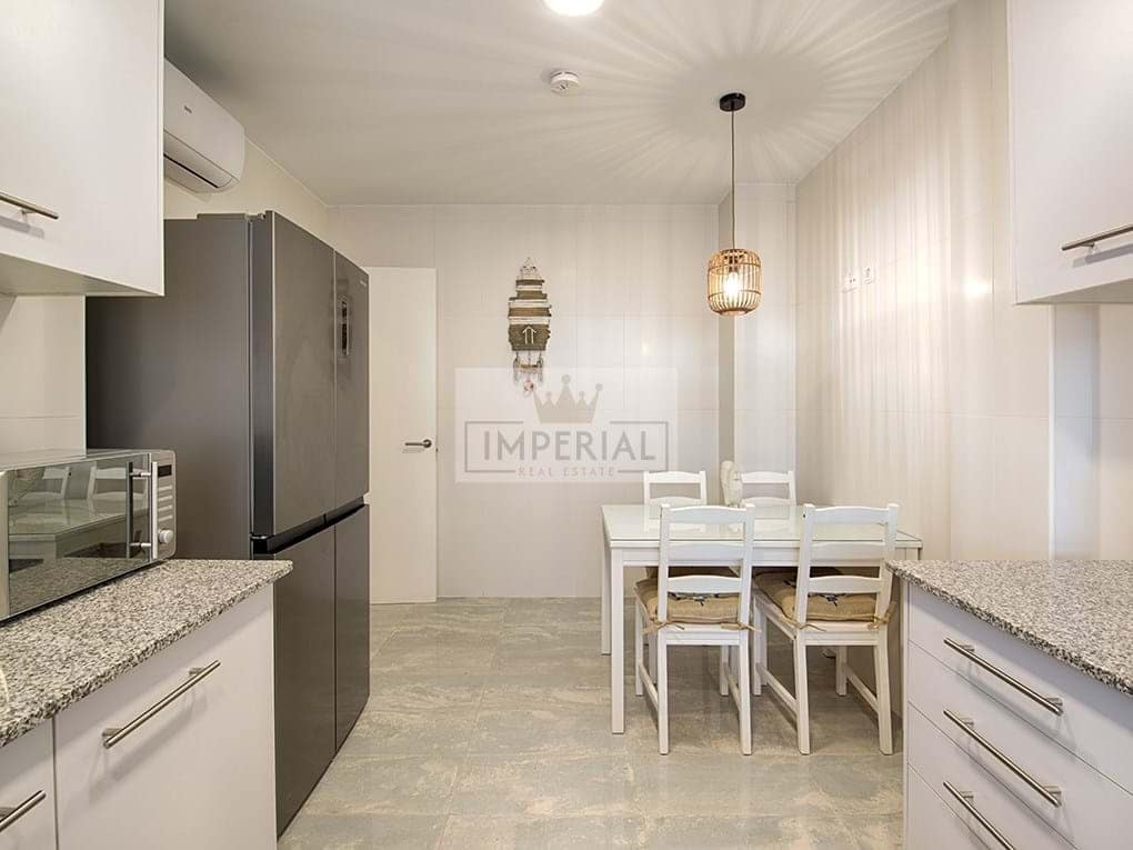 Casa de 3 habitaciones en Empuriabrava en venta - 465.000 € (Ref: 9111624)