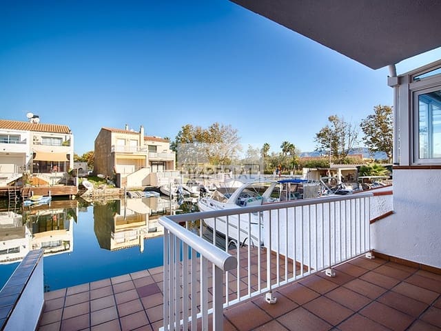 Casa de 3 habitaciones en Empuriabrava, Castelló d'Empúries en venta - 465.000 € (Ref: 9111624)