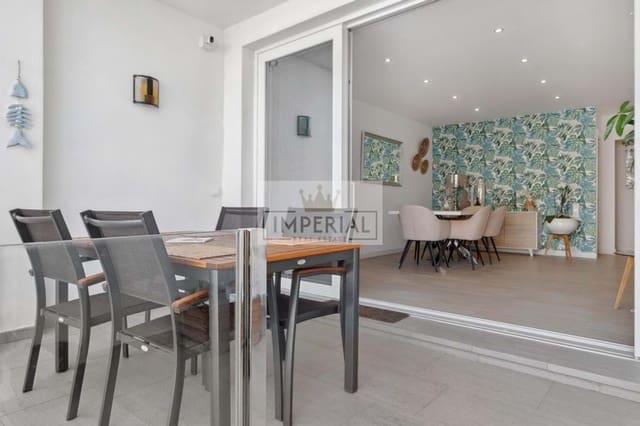Casa de 3 habitaciones en Empuriabrava, Castelló d'Empúries en venta - 549.000 € (Ref: 9111632)