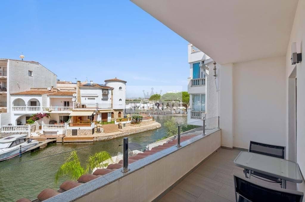 3 soverom Hus til salgs i Empuriabrava - € 549 000 (Ref: 9111632)