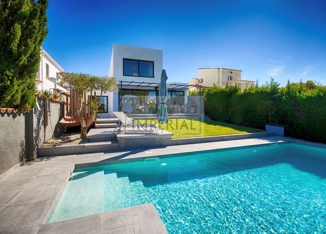 4 soveværelse Byhus til salg i Empuriabrava, Castelló d'Empúries med swimmingpool garage - € 1.150.000 (Ref: 9111636)