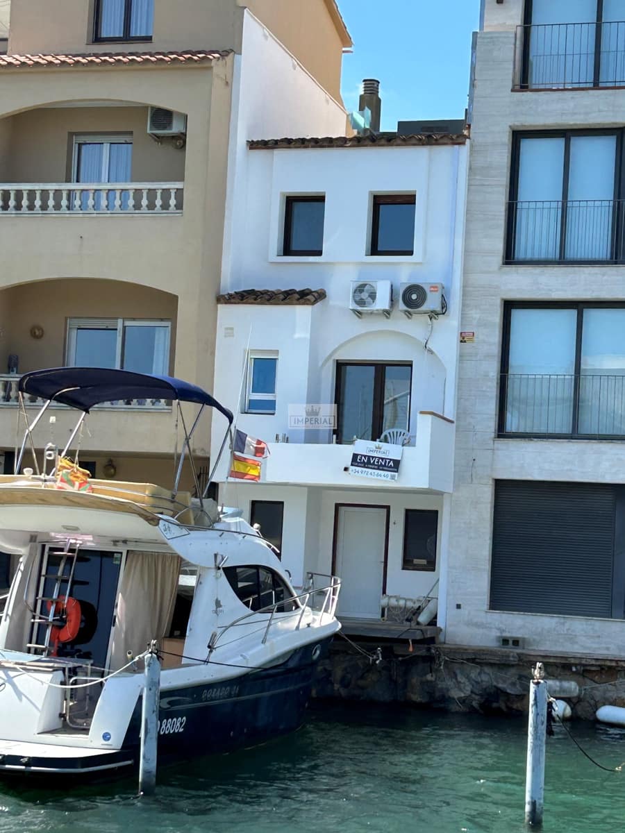 2 sypialnia Dom na sprzedaż w Empuriabrava z garażem - 460 000 € (Ref: 9111637)