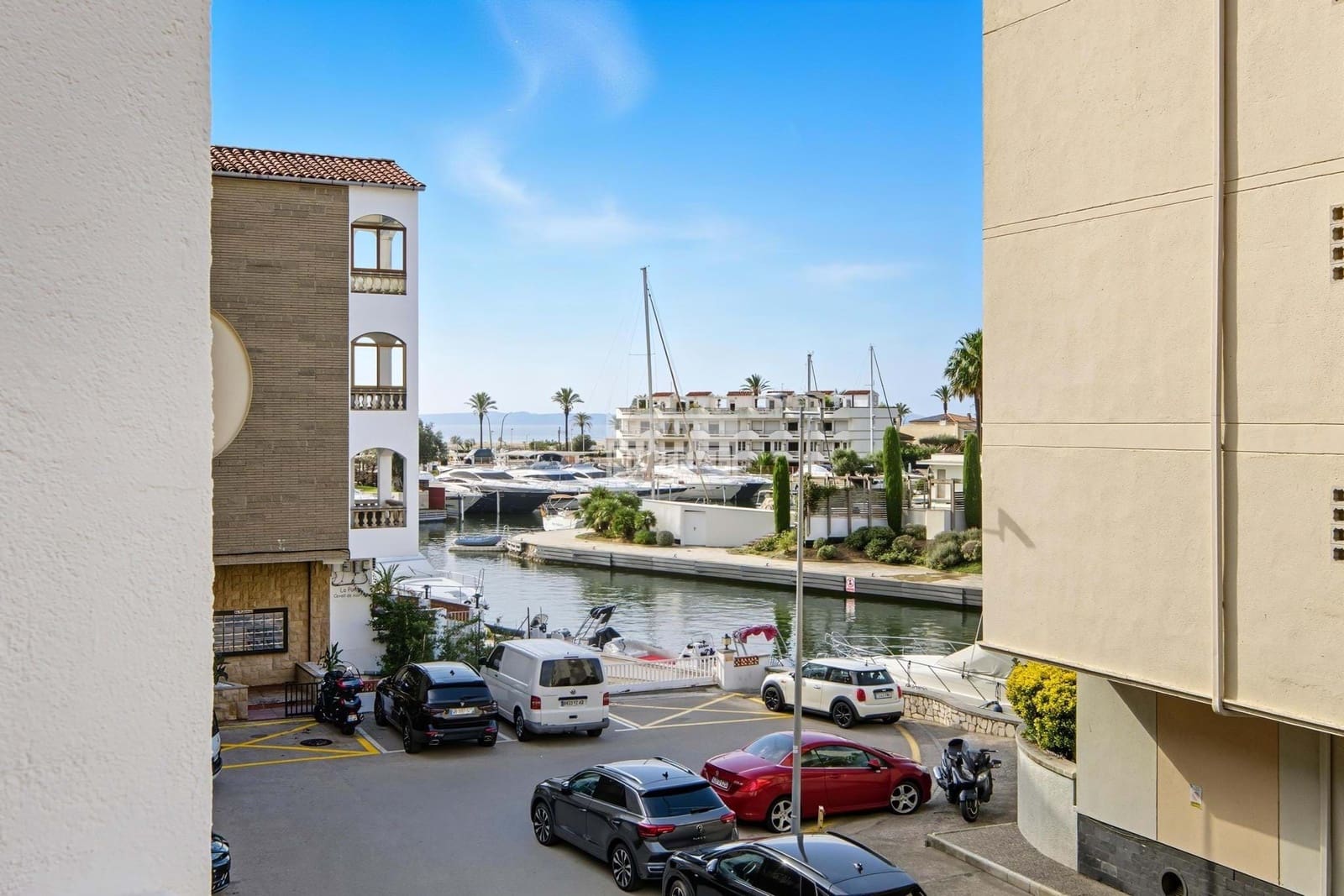 2 sypialnia Dom na sprzedaż w Empuriabrava z garażem - 460 000 € (Ref: 9111637)