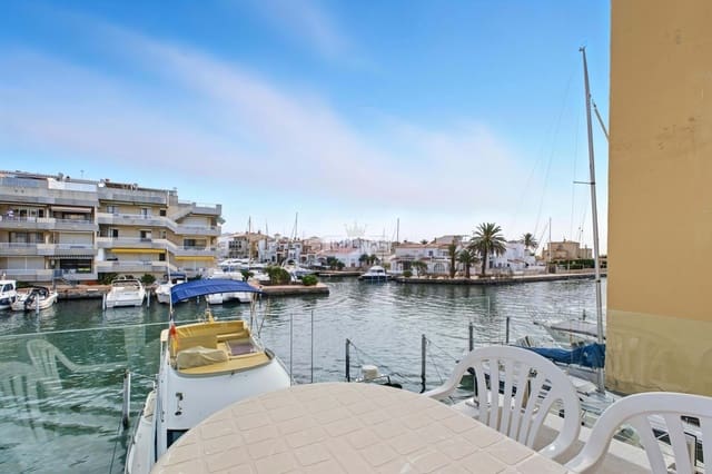 2 makuuhuone Omakotitalo myytävänä paikassa Empuriabrava, Castelló d'Empúries mukana 
autotalli - 460 000 € (Ref: 9111637)