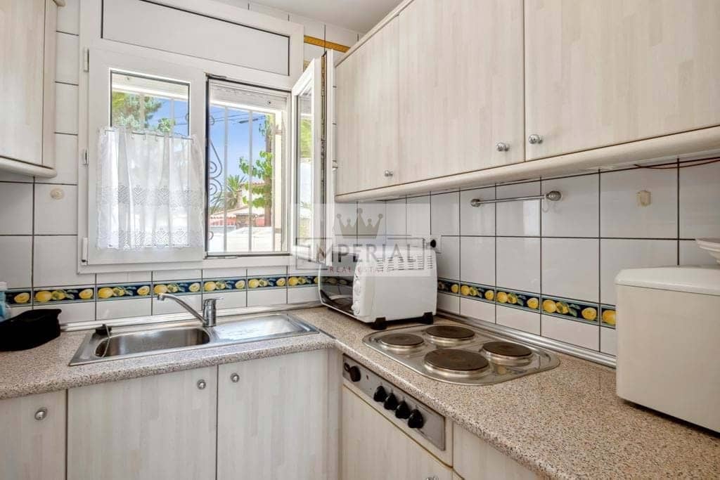 6 bedroom Townhouse for sale in Empuriabrava with pool garage - € 1,250,000 (Ref: 9111641)