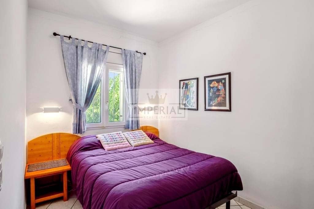 6 bedroom Townhouse for sale in Empuriabrava with pool garage - € 1,250,000 (Ref: 9111641)
