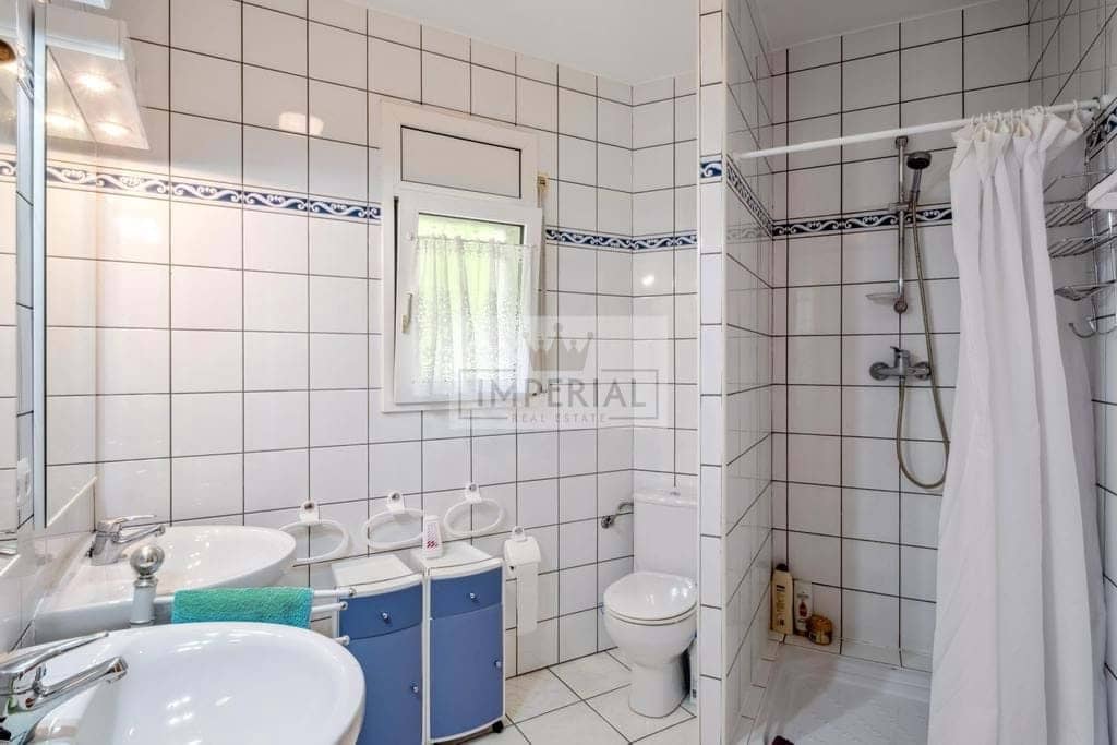 6 bedroom Townhouse for sale in Empuriabrava with pool garage - € 1,250,000 (Ref: 9111641)
